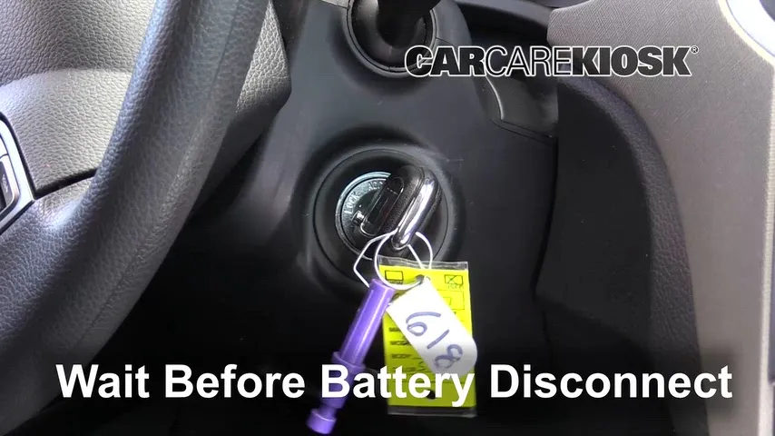 2017 Hyundai Santa Fe SE 3.3L V6 Battery Replace